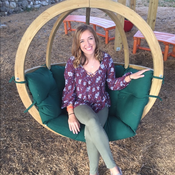 Meet your Posher, Molly - Picture 1 of 1